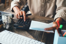 Tracking your monthly expenses